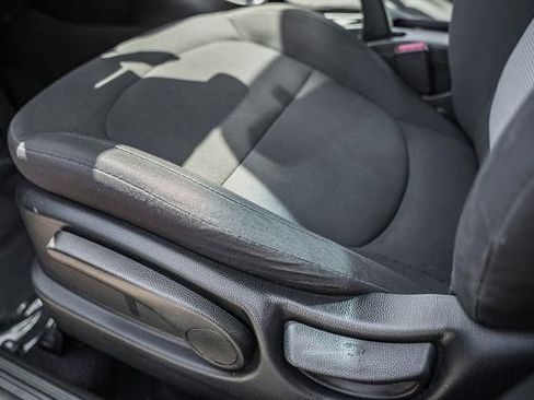 Used 2015 Kia Soul image 27