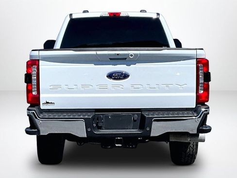 Used 2025 Ford F250 Lariat AWD/4WD image 7