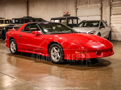 Used 1995 Pontiac Firebird Formula RWD image 26