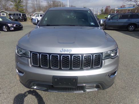 Used 2019 Jeep Grand Cherokee Limited image 2