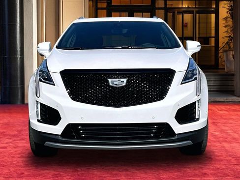 New 2026 Cadillac XT5 Premium Luxury w/ LPO, ONYX Package FWD image 3