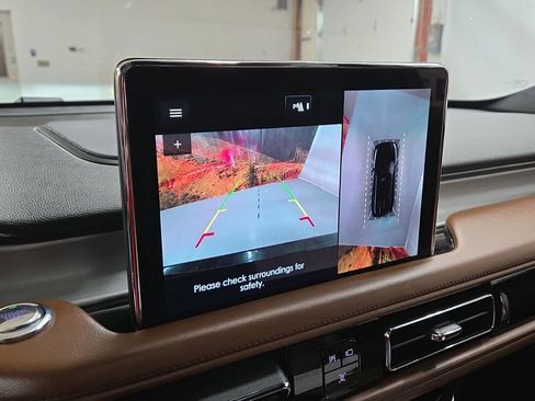 Used 2021 Lincoln Aviator Reserve image 12