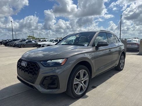 Used 2025 Audi Q5 2.0T Premium w/ Convenience Plus Package AWD/4WD image 7