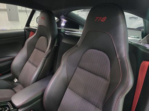 Used 2023 Porsche 718 Cayman w/ Premium Package RWD image 55