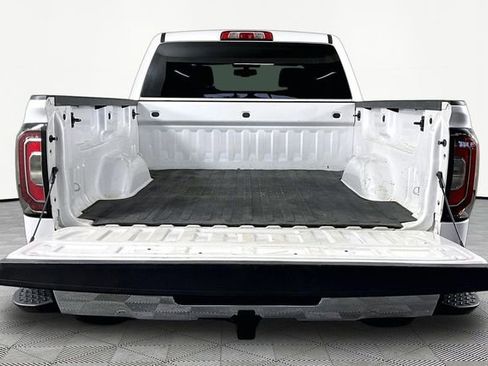 Used 2018 GMC Sierra 1500 SLT w/ SLT Premium Package AWD/4WD image 7