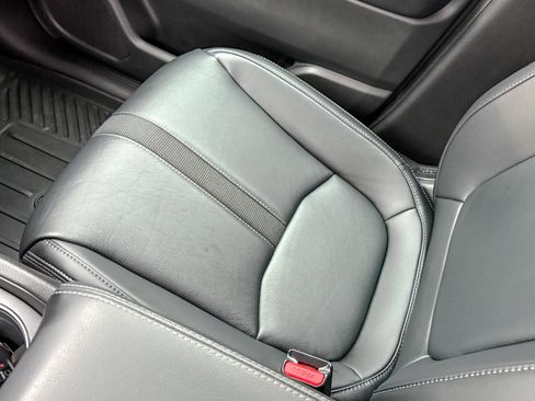 Used 2023 Honda Pilot EX-L image 37