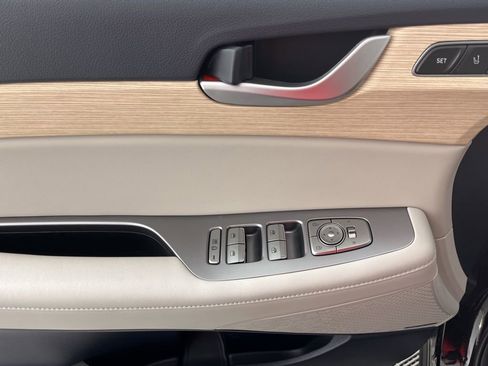 Used 2024 Hyundai Palisade Limited image 30