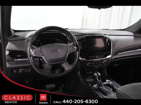 Used 2022 Chevrolet Traverse Premier w/ Redline Edition image 6