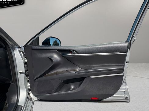 Used 2022 Toyota Camry SE w/ Cold Weather Package image 51