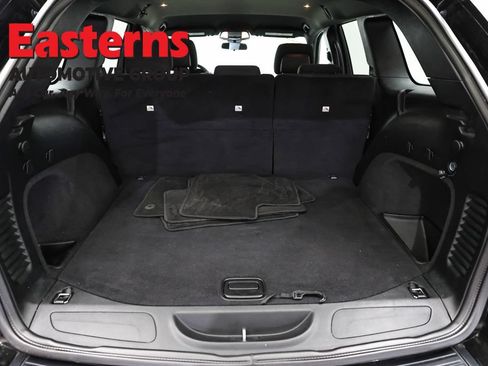 Used 2018 Jeep Grand Cherokee Laredo RWD image 9