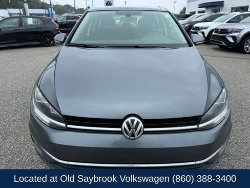 Used 2018 Volkswagen Golf SE FWD image 2