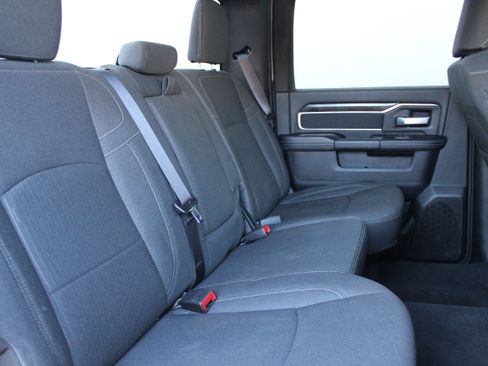 Used 2024 RAM 2500 Big Horn w/ Sport Appearance Package image 12