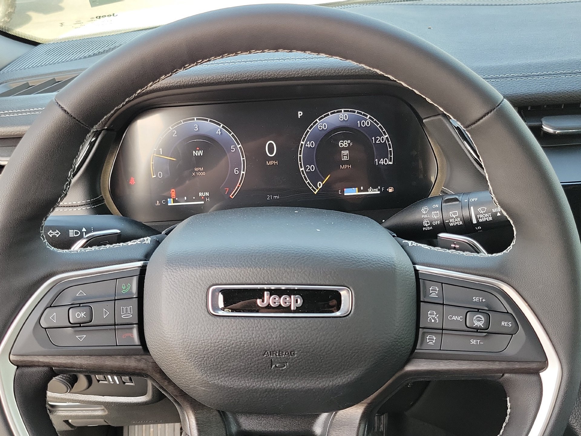 New 2026 Jeep Grand Cherokee Altitude AWD/4WD image 4