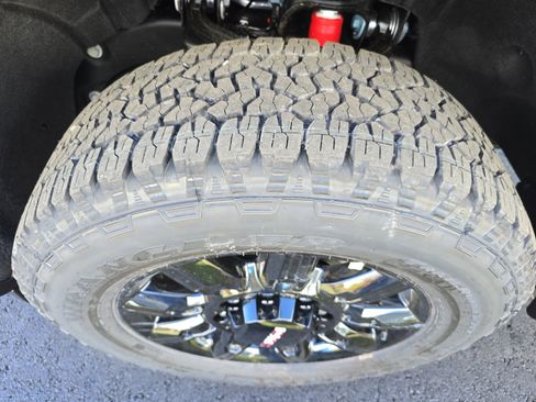 New 2026 GMC Sierra 2500 AT4 image 11