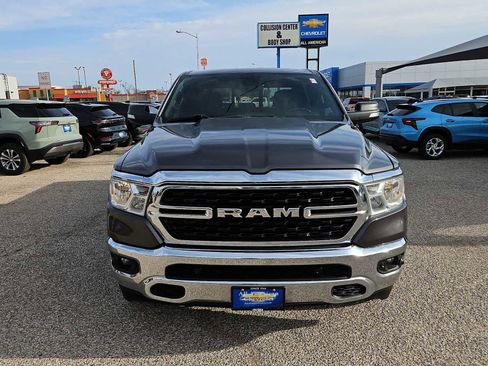 Used 2022 RAM 1500 Big Horn AWD/4WD image 3