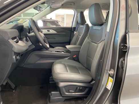 New 2026 Ford Explorer Active w/ Active Comfort Package AWD/4WD image 16