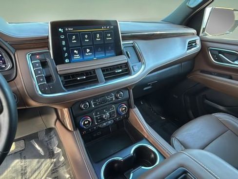 Used 2024 Chevrolet Tahoe High Country image 25