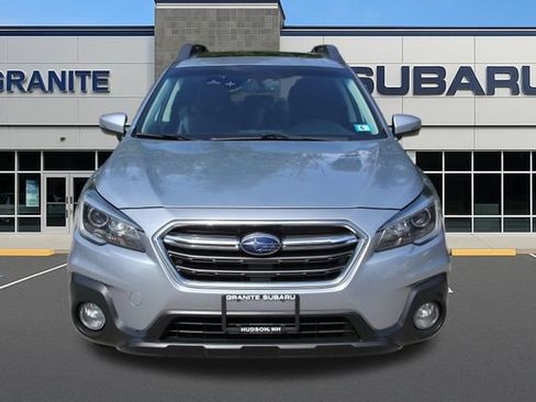 Used 2018 Subaru Outback 2.5i Limited AWD/4WD image 5
