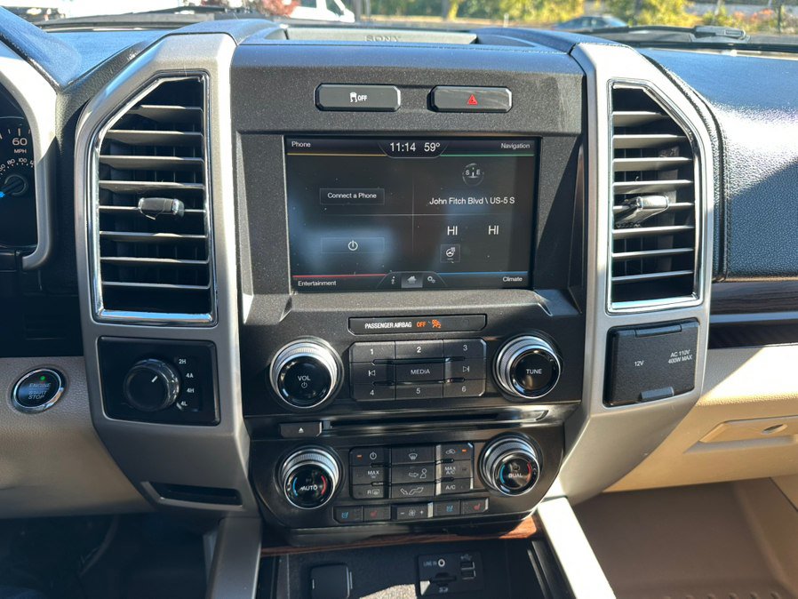 Used 2015 Ford F150 Lariat w/ Equipment Group 502A Luxury AWD/4WD image 23