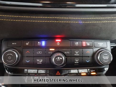 Used 2023 Dodge Durango R/T w/ Hemi Orange Plus Package AWD/4WD image 10
