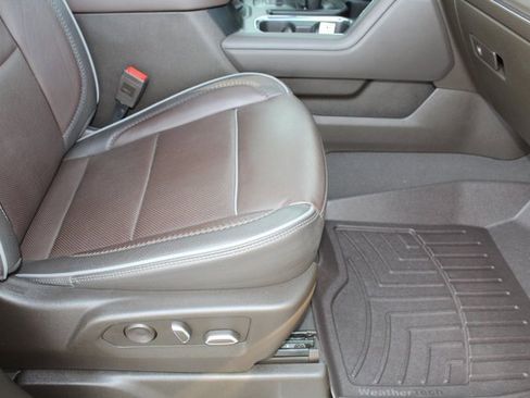 Used 2023 GMC Sierra 1500 Denali w/ Denali Reserve Package image 18