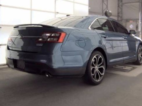 Used 2018 Ford Taurus SHO AWD/4WD image 3