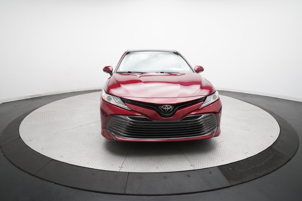 Used 2018 Toyota Camry XLE w/ Audio Package FWD image 11