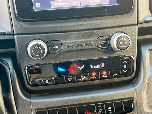 Used 2023 RAM ProMaster 2500 FWD image 26