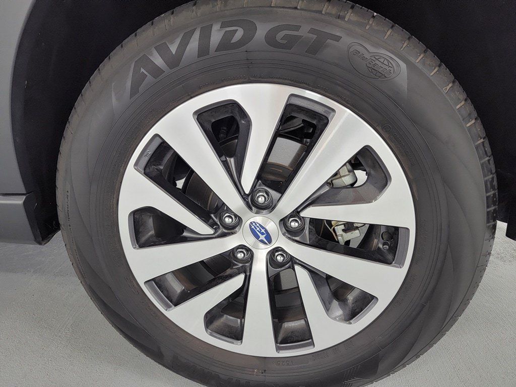 Used 2025 Subaru Outback Premium AWD/4WD image 10