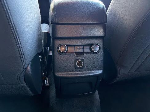 Certified 2017 Ford Explorer XLT image 31