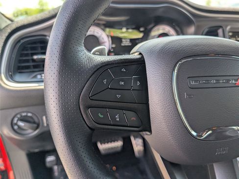 Used 2022 Dodge Challenger R/T Scat Pack RWD image 18