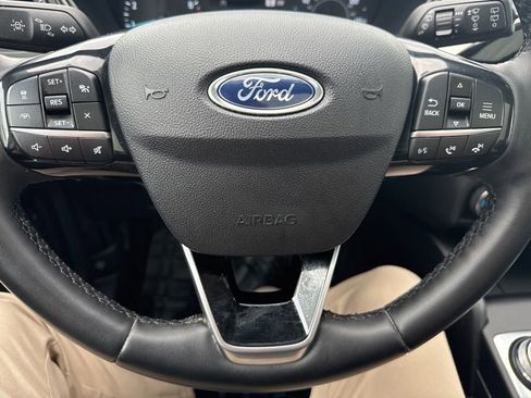 Used 2022 Ford Escape SEL AWD/4WD image 13