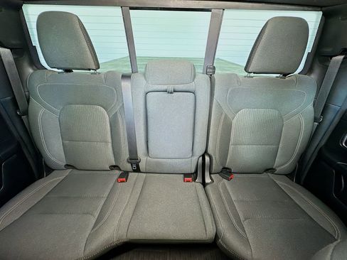 Used 2021 RAM 1500 Big Horn AWD/4WD image 13