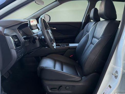 Certified 2023 Nissan Rogue SL w/ SL Premium Package AWD/4WD image 19