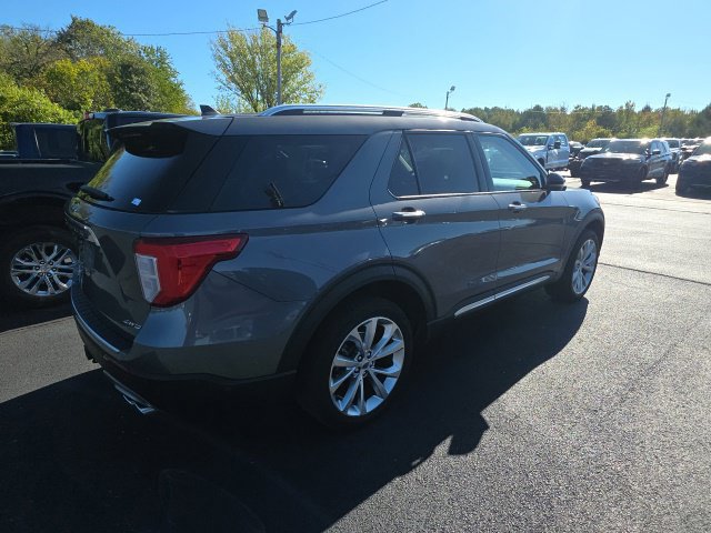 Used 2023 Ford Explorer Platinum w/ Technology Package AWD/4WD image 6