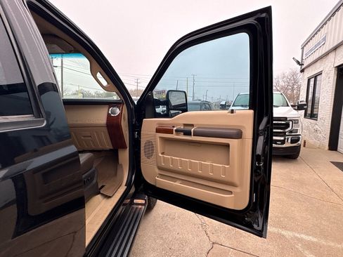 Used 2015 Ford F250 King Ranch w/ FX4 Off-Road Package image 15