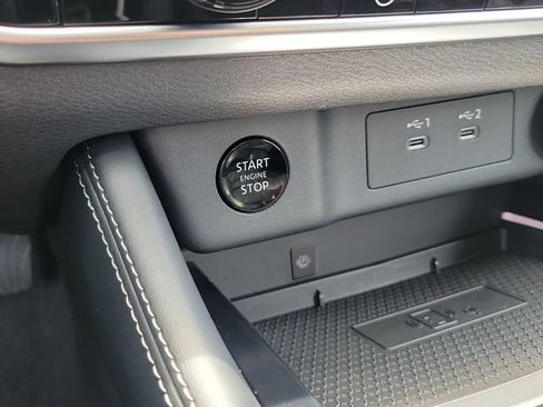 Certified 2026 Nissan Rogue Platinum AWD/4WD image 29