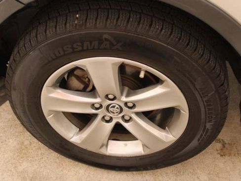 Used 2015 Toyota RAV4 XLE image 24