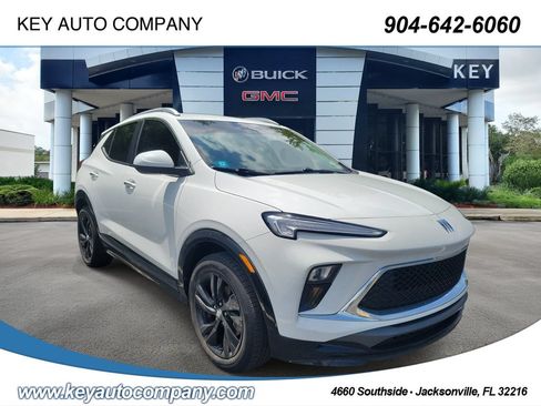 Used 2024 Buick Encore GX Sport Touring FWD image 1