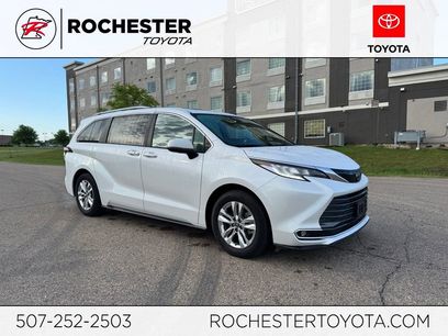 Used 2025 Toyota Sienna Limited