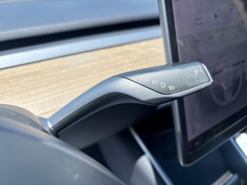 Used 2019 Tesla Model 3 Standard Range Plus RWD image 23