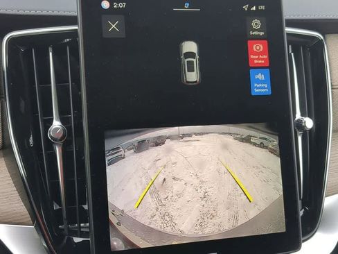 New 2026 Volvo XC90 B5 Core image 28