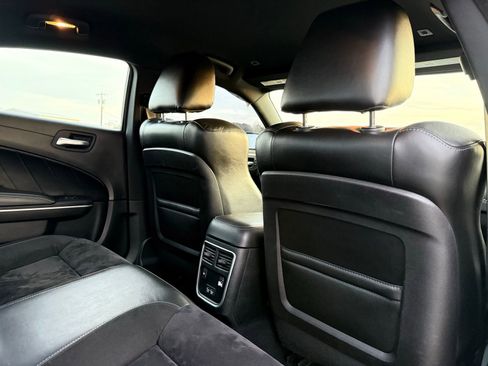 Used 2019 Dodge Charger Scat Pack w/ Plus Group image 29