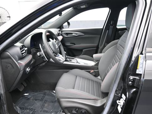 Used 2024 Dodge Hornet R/T image 11