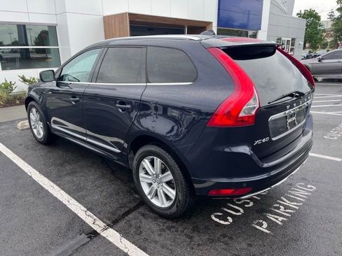 Used 2017 Volvo XC60 T5 Inscription w/ Preferred Option Package FWD image 3