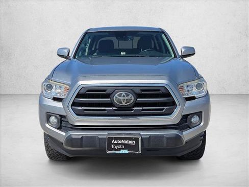 Used 2019 Toyota Tacoma SR5 RWD image 2