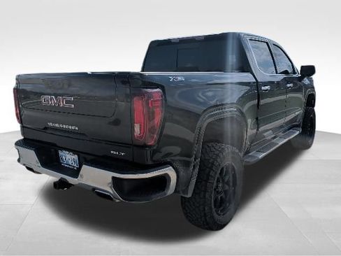 Used 2023 GMC Sierra 1500 SLT w/ SLT Premium Plus Package AWD/4WD image 3