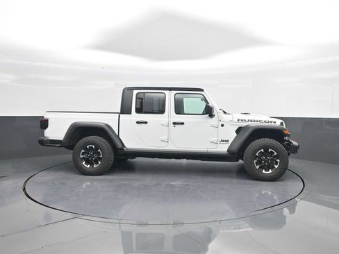 Used 2026 Jeep Gladiator Rubicon AWD/4WD image 9