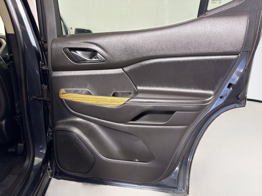 Used 2019 GMC Acadia Denali AWD/4WD image 27