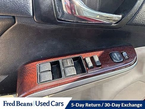 Used 2014 Toyota Camry XLE image 27